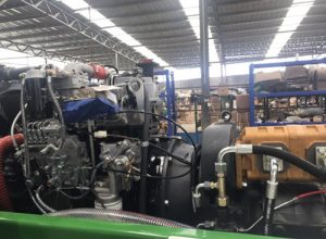 魯樽機械:這才是自上料攪拌車該有的樣子! 魯樽機械:這才是自上料攪拌車該有的樣子!